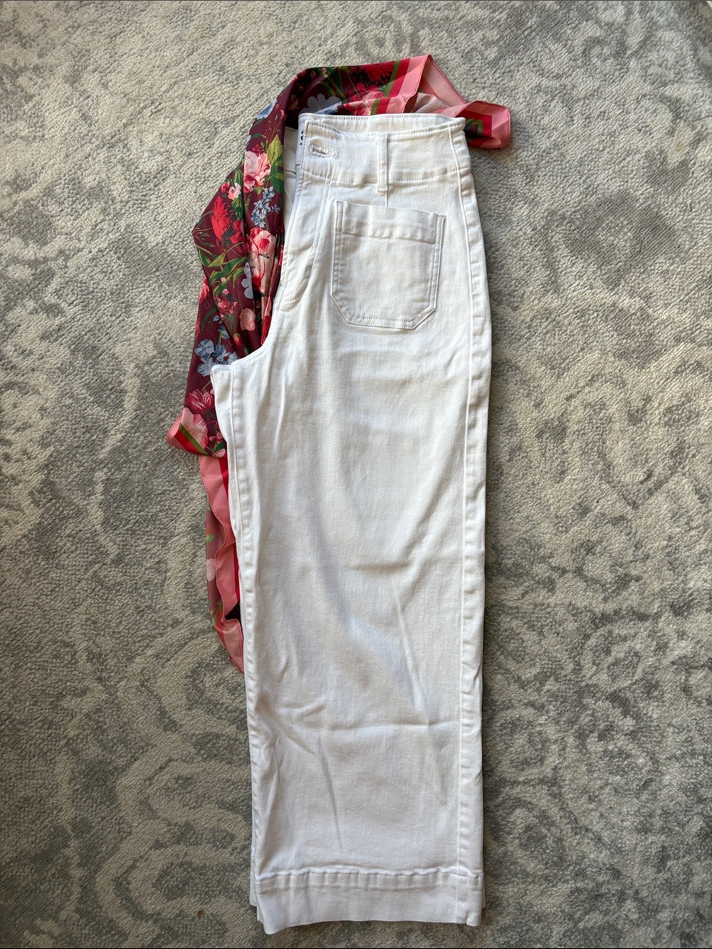 a.n.a White Straight Leg Women's Crop Jeans